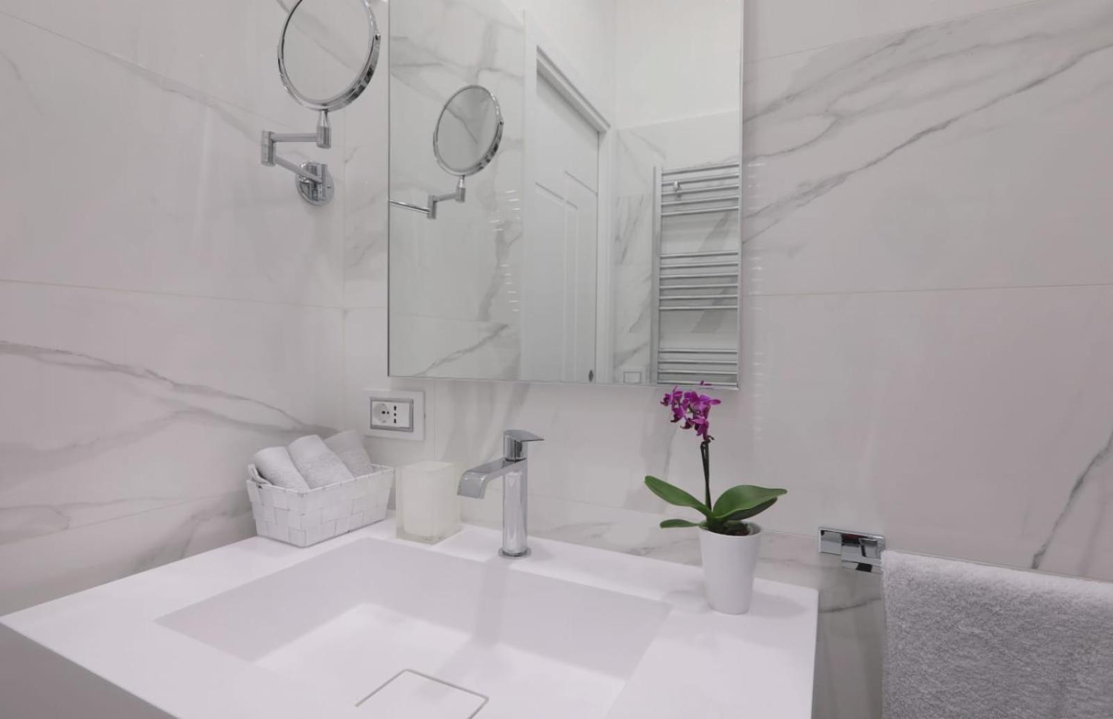 Ferienwohnung La Roma Di Cecilia Exterior foto